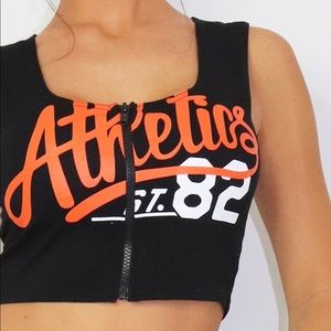 Zip Crop top